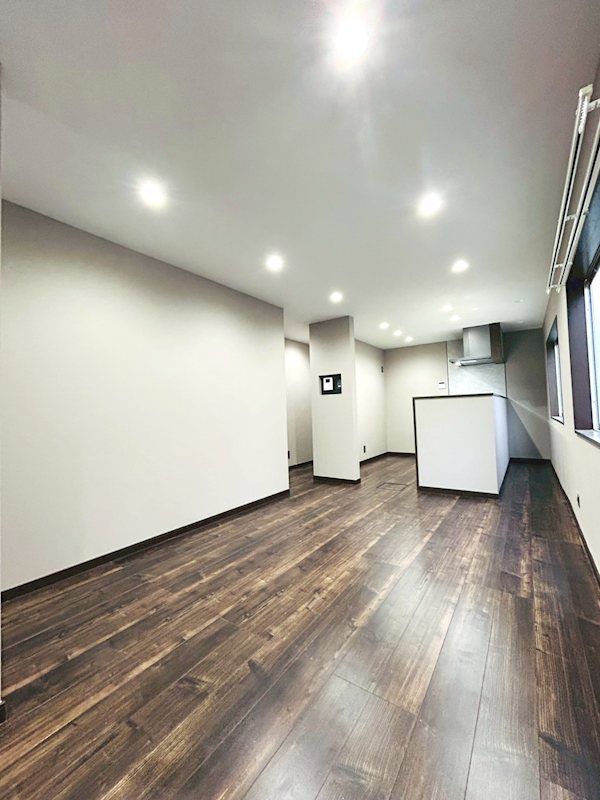 �y���ԁE���r���O�z�@