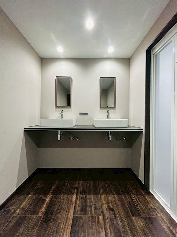 �y���ʏ��z�@2�̐��ʑ�ő҂����ԂȂ��g�p�\�I