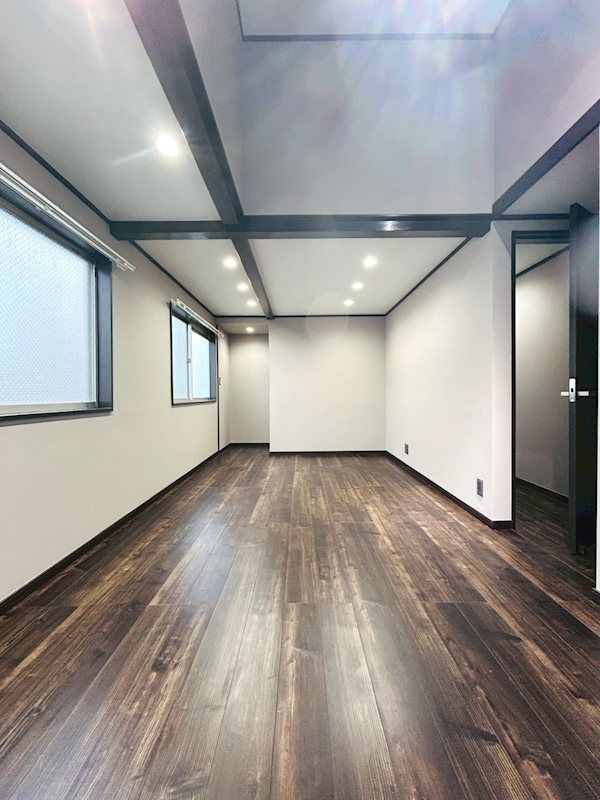 �y���̑������E�X�y�[�X�z�@