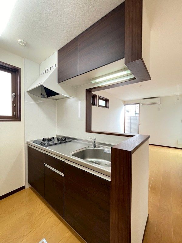 �y�L�b�`���z�@�����̕����L����2���V�X�e���L�b�`���B