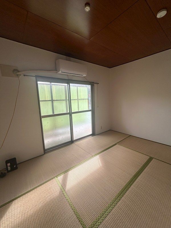 �y�Q���z�@