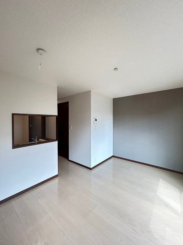 �y���ԁE���r���O�z�@