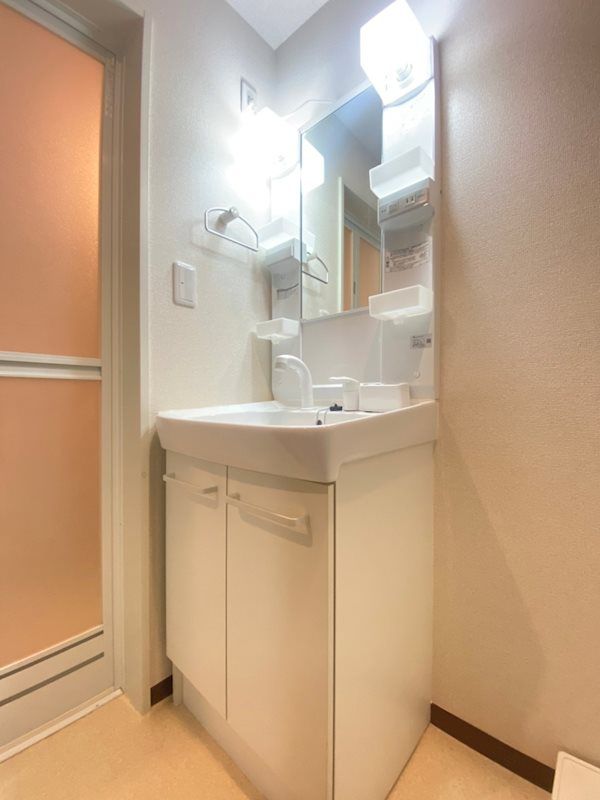 �y���ʏ��z�@