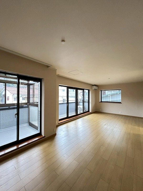 �y���̑������E�X�y�[�X�z�@