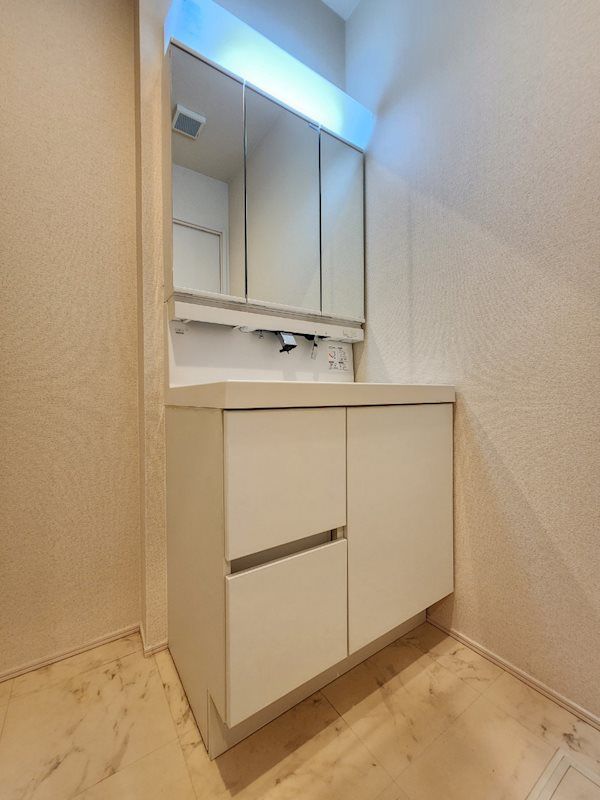 �y���ʏ��z�@�V�����[�t���ʑ䁙