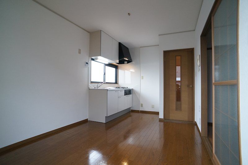 �y���ԁE���r���O�z�@