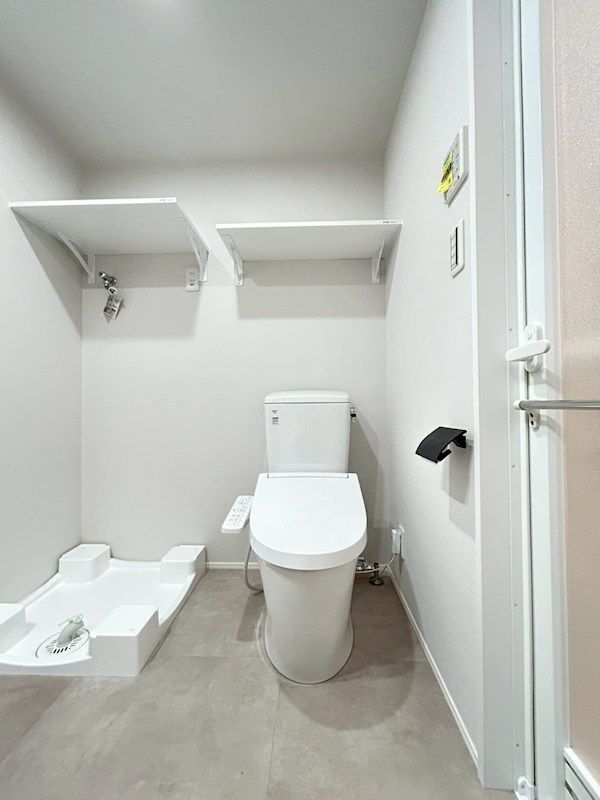 �y�g�C���z�@