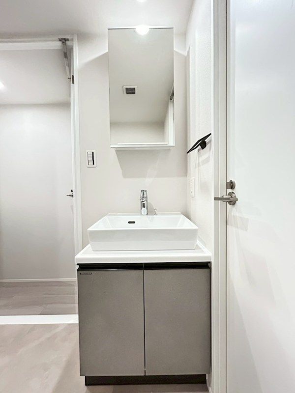 �y���ʏ��z�@