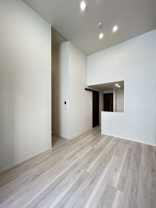 �y���ԁE���r���O�z�@