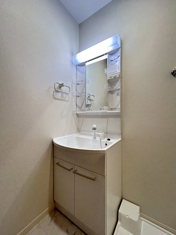 �y���ʏ��z�@