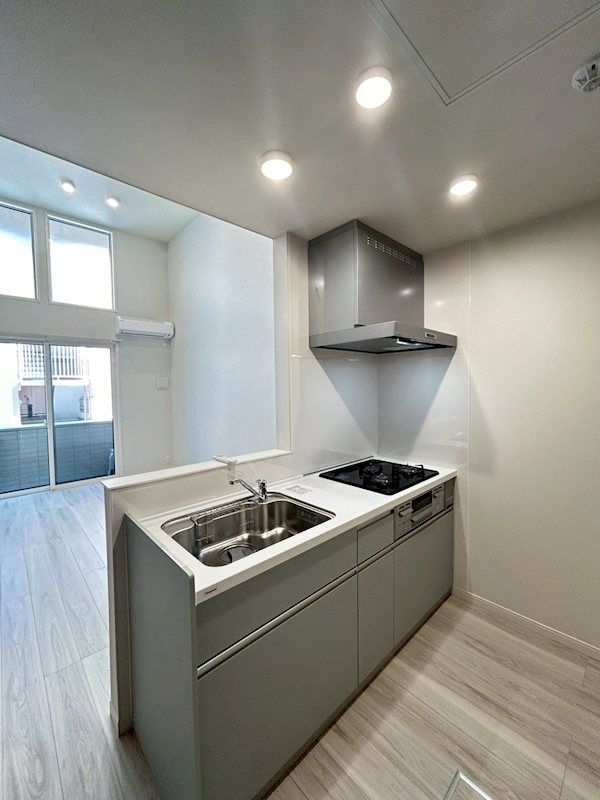 �y�L�b�`���z�@