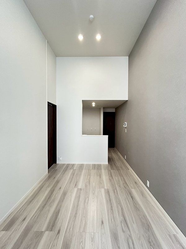 �y���ԁE���r���O�z�@