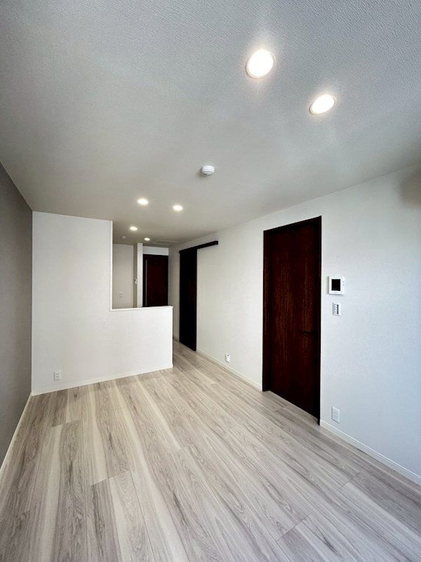 �y���ԁE���r���O�z�@