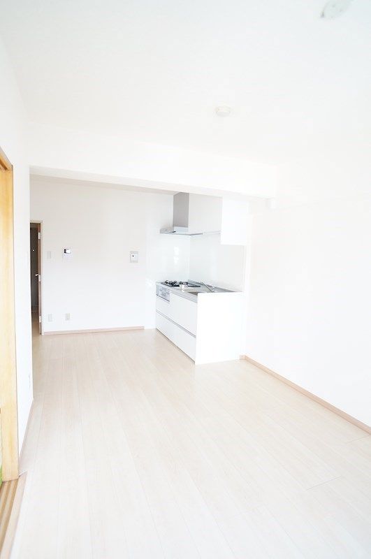 �y���ԁE���r���O�z�@