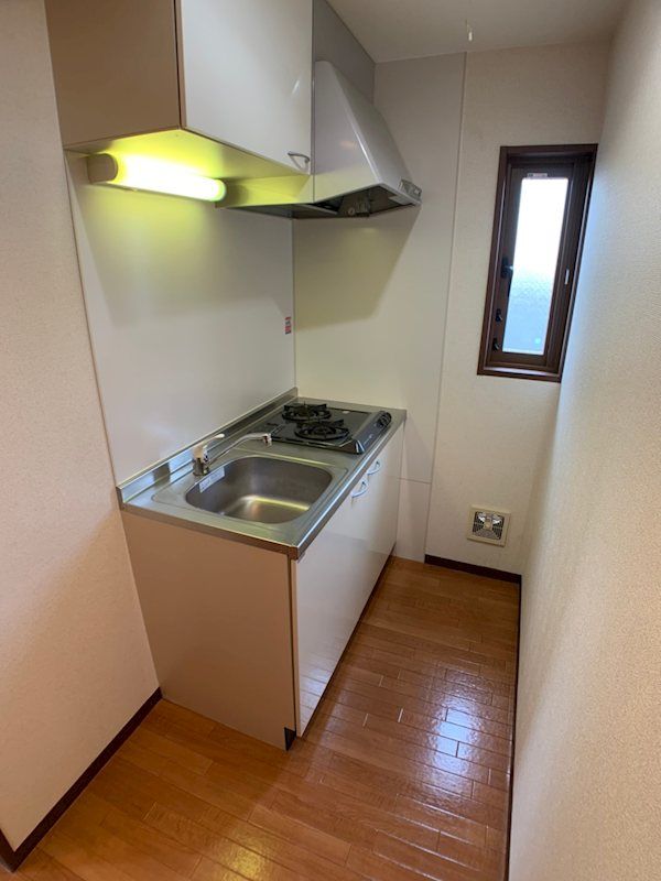 �y�L�b�`���z�@