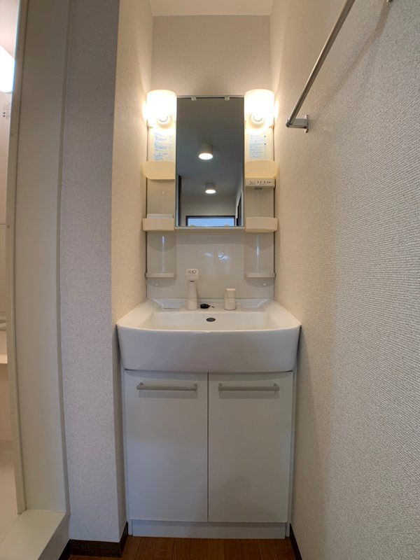 �y���ʏ��z�@