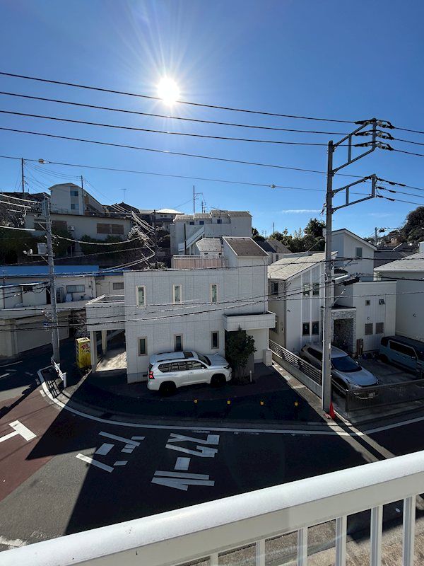 �y���]�z�@