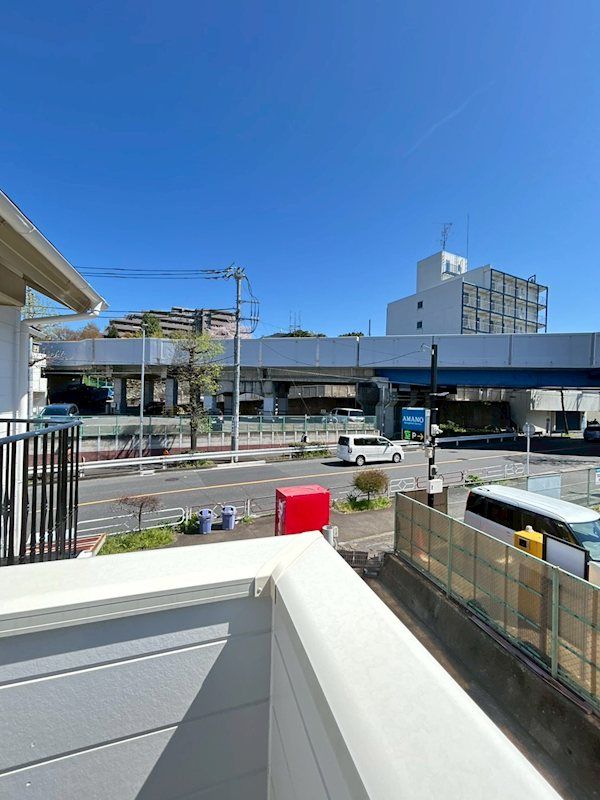 �y���]�z�@