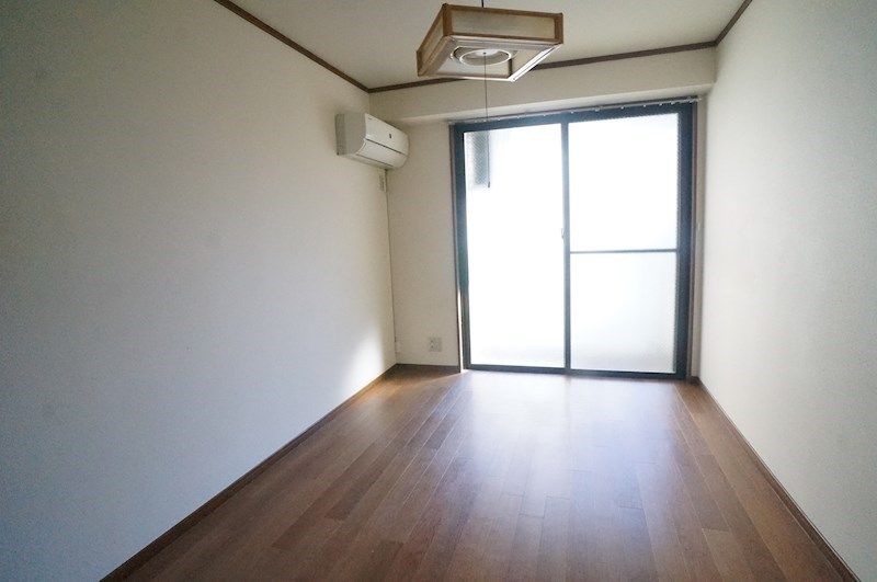 �y�Q���z�@