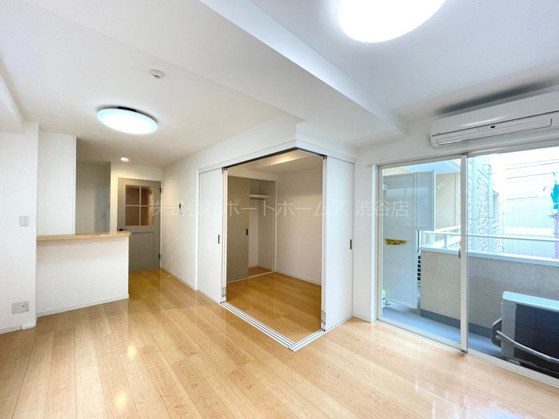 �y���ԁE���r���O�z�@