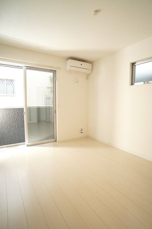 �y���̑������E�X�y�[�X�z�@