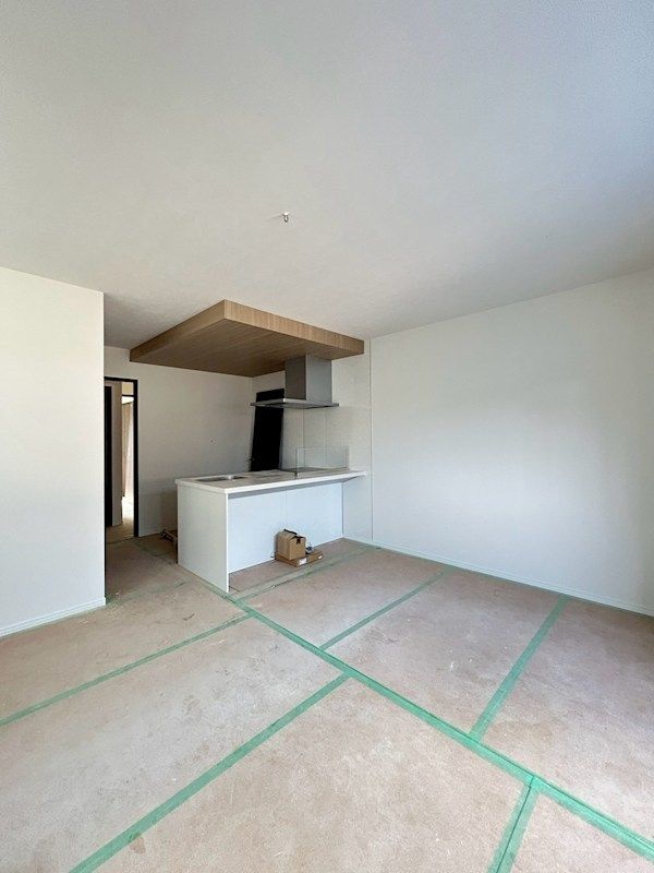 �y�����E���r���O�z�@�H�����ʐ^�ɂȂ�܂��B