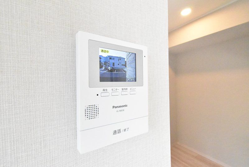 �y�Z�L�����e�B�z�@