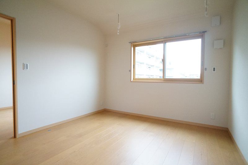 �y�Q���z�@�m���I