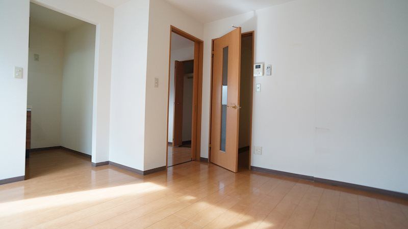 �y���ԁE���r���O�z�@