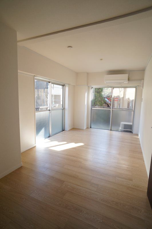 �y���ԁE���r���O�z�@2�ʍ̌���10���m���I