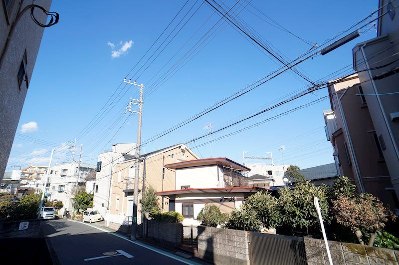 �y���]�z�@