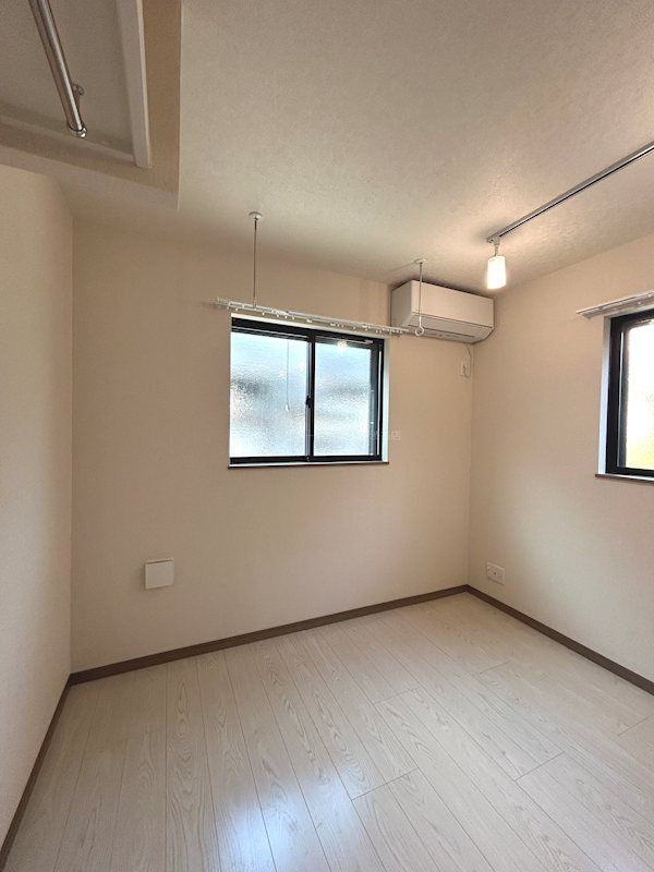 �y���ԁE���r���O�z�@�p�����E2�ʍ̌�