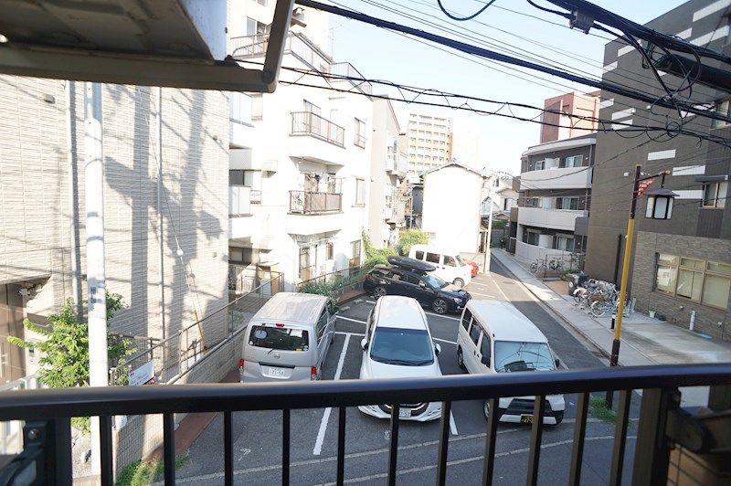 �y���]�z�@