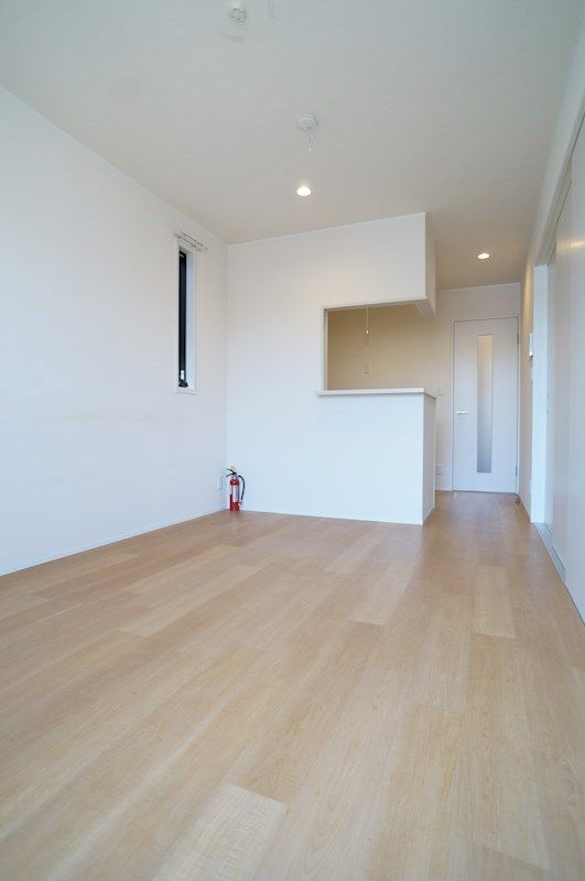 �y���ԁE���r���O�z�@������肭�낰����K�ȃ��r���O