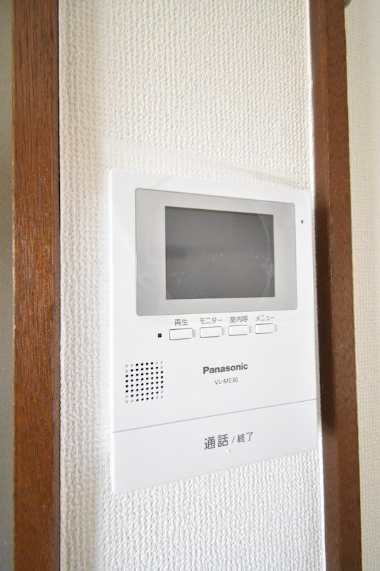 �y�Z�L�����e�B�z�@