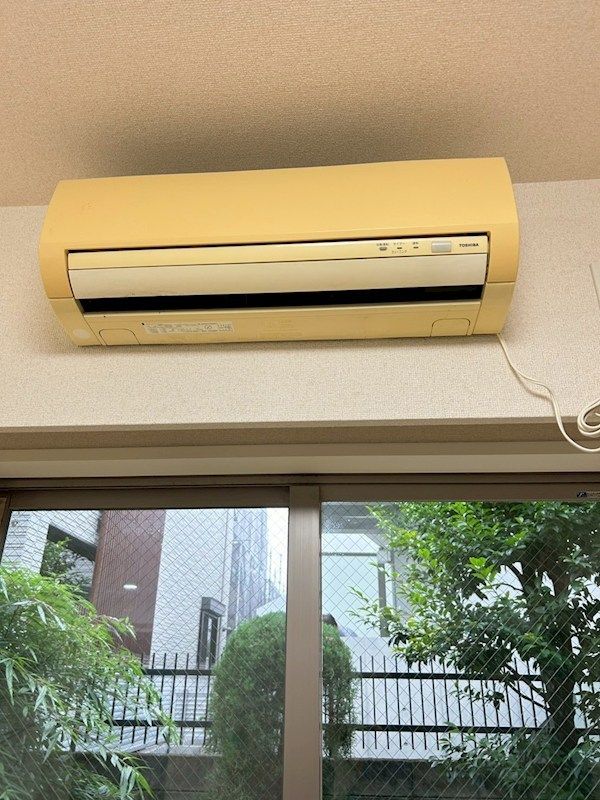 y̑ݔz@Ă~A{^ЂƂŉKB