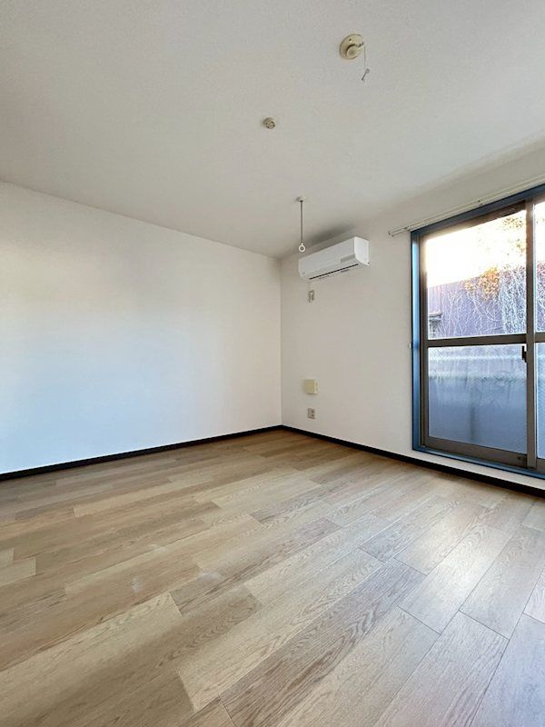 yԁErOz@Ƃ̂7mŁA炵炷B