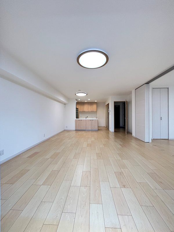 �y���ԁE���r���O�z�@