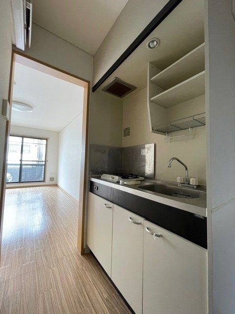 �y�L�b�`���z�@