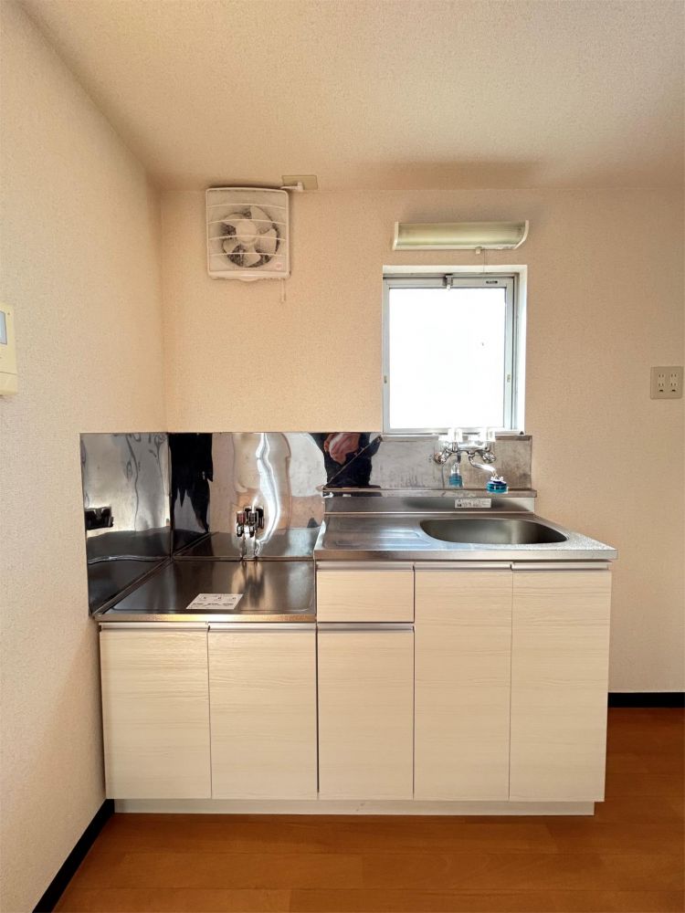 �y�L�b�`���z�@