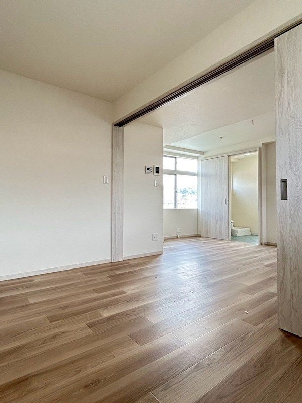 �y���ԁE���r���O�z�@