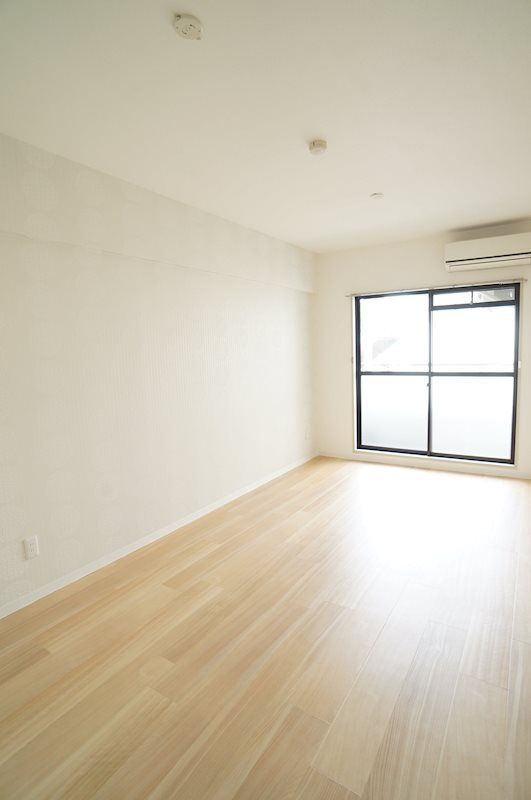 �y���ԁE���r���O�z�@