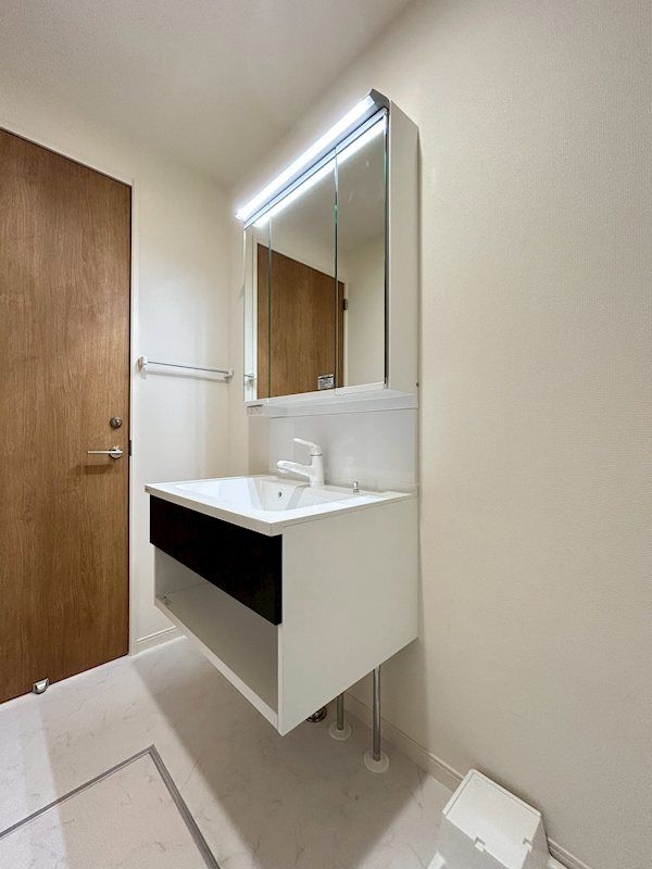 �y���ʏ��z�@