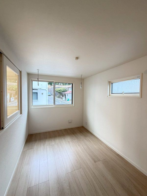 �y���̑������E�X�y�[�X�z�@