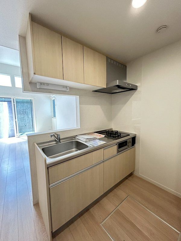 �y�L�b�`���z�@