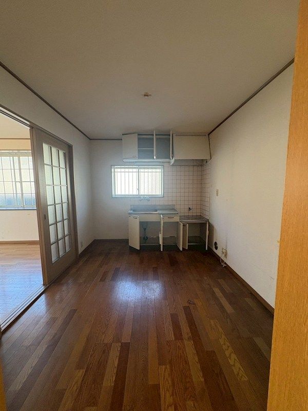 �y���ԁE���r���O�z�@