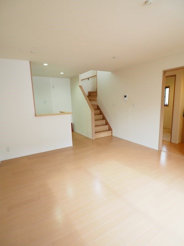 �y���ԁE���r���O�z�@10�������̊J�����B�Ƌ���������u���܂��B