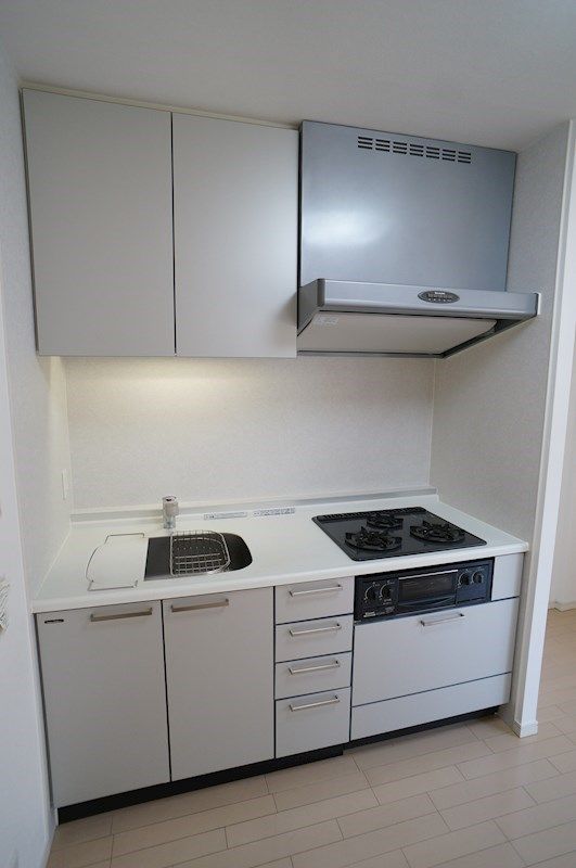 �y�L�b�`���z�@�{�i�I�Ȃ��������y���߂�3���R���������B�@�\�I�ȃV�X�e���L�b�`�����A�����̉Ǝ��������K�ɂ��܂��B