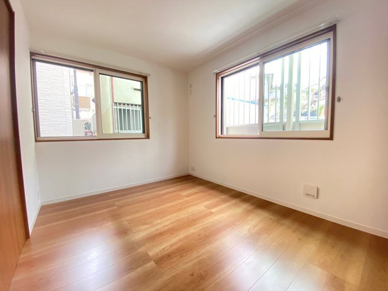 �y�Q���z�@��ʍ̌��ŊJ�����̂��閾�邢�������ł��B